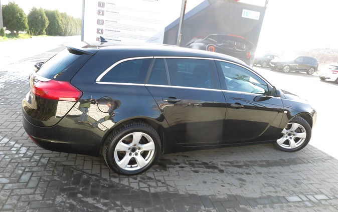 Opel Insignia cena 20990 przebieg: 250000, rok produkcji 2011 z Zabłudów małe 529